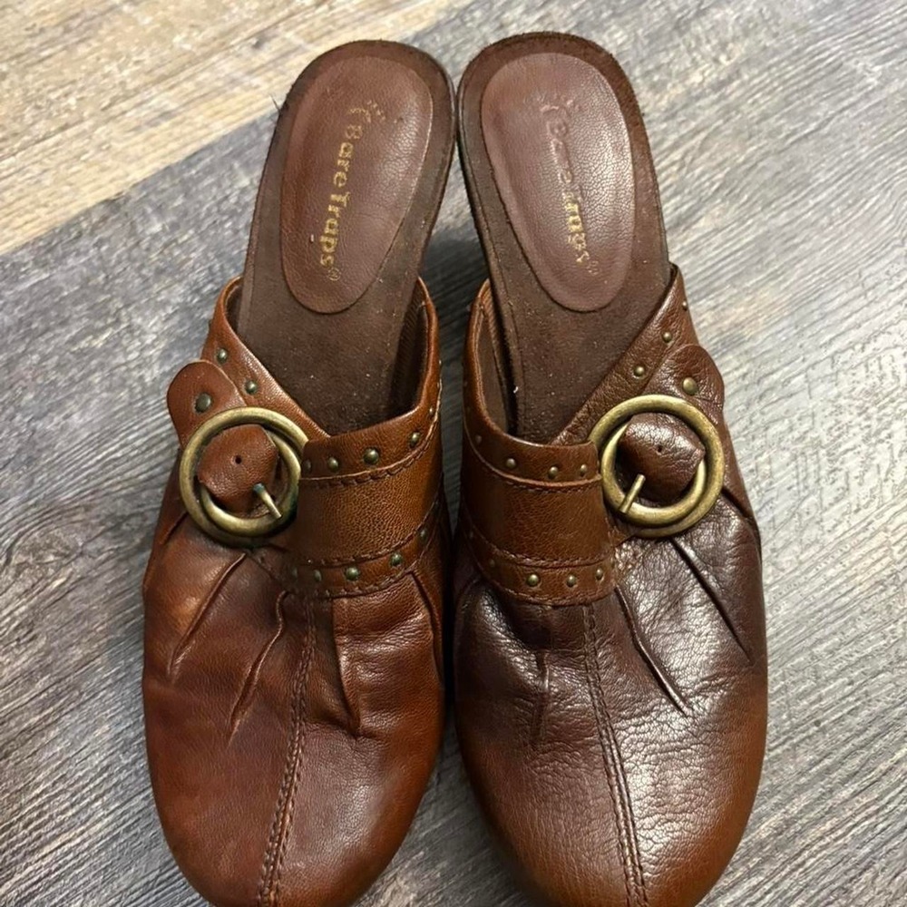 2000s clog heels size 8.5